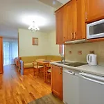 Na Pierwszym Pietrze Appartement *