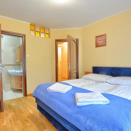 Na Pierwszym Pietrze * クリニツァ・ズドルイ