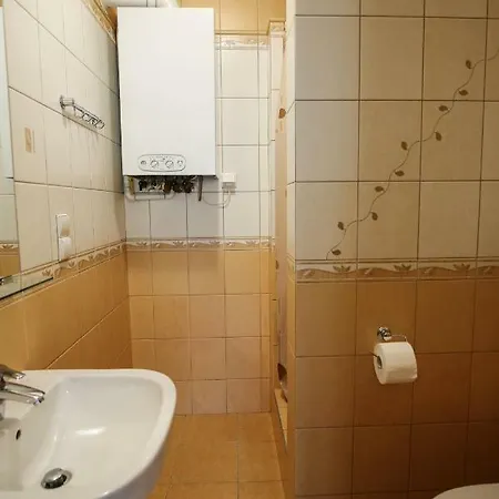 Na Pierwszym Pietrze Апартаменты *